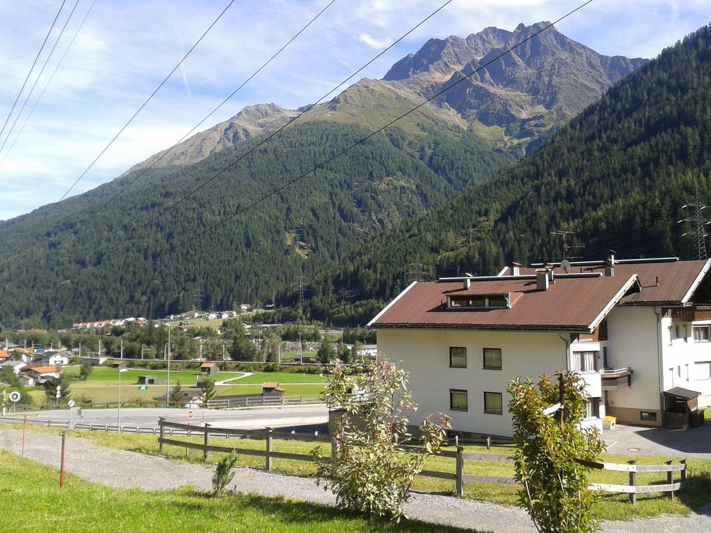 Apart Silke Pettneu am Arlberg Rum bild